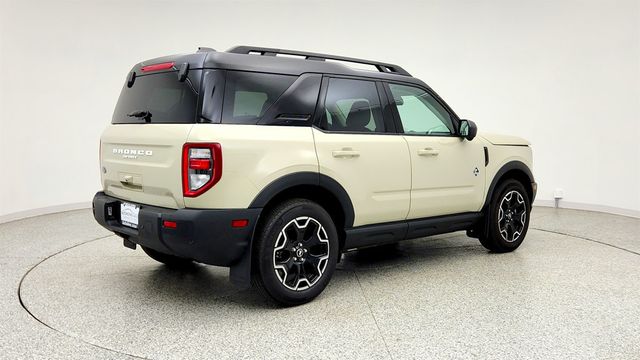 2025 Ford Bronco Sport Outer Banks 4x4 w/ Tech Package - 23022621 - 4