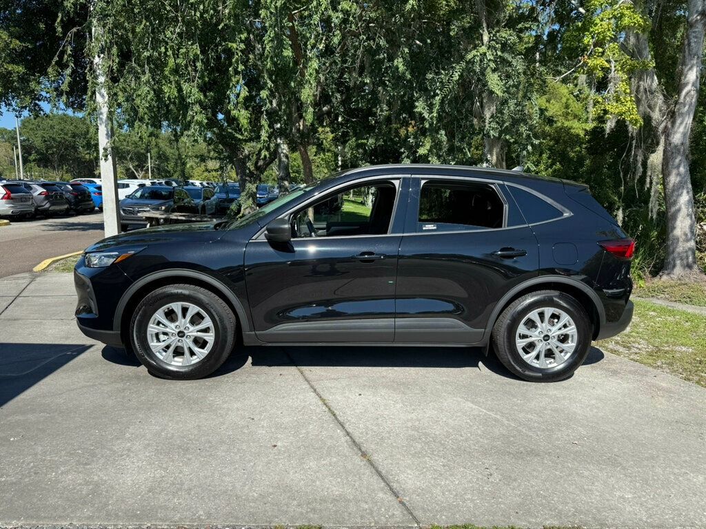 2025 Ford Escape Active photo 2