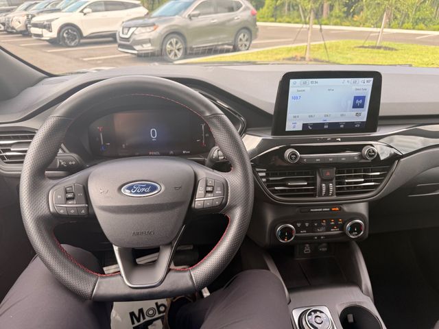 2025 Ford Escape AWD ST-LINE - 23025030 - 2