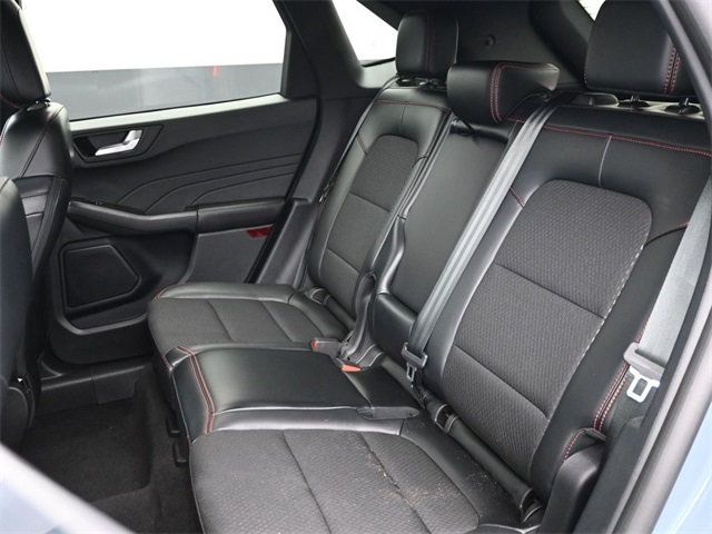 2025 Ford Escape ST-Line photo 9