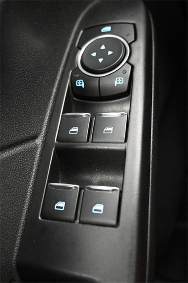 2025 Ford Escape ST-Line photo 27