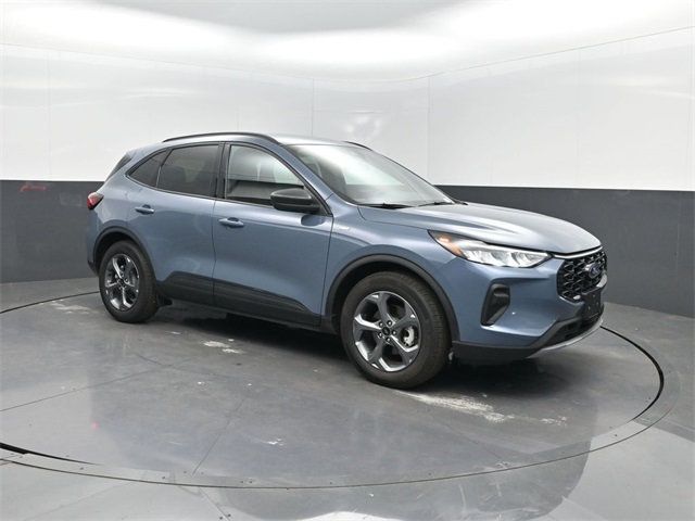 2025 Ford Escape ST-Line photo 32