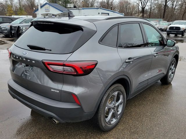 2025 Ford Escape ST-Line Select Sport Utility 4D - 22969471 - 14