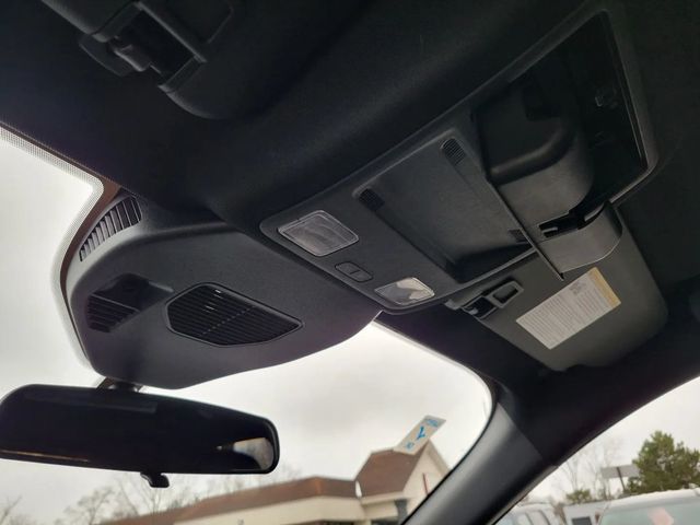 2025 Ford Escape ST-Line Select Sport Utility 4D - 22969471 - 28