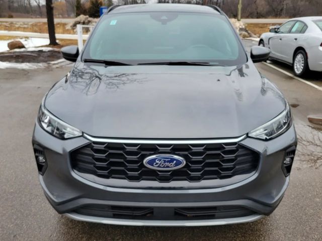 2025 Ford Escape ST-Line Select Sport Utility 4D - 22969471 - 8