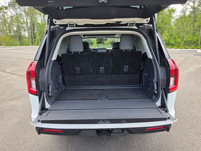 2025 Ford Expedition Active 4x4 - 23018906 - 13