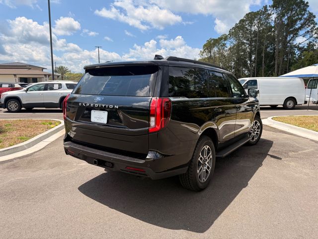 2025 Ford Expedition Active 4x4 - 23065996 - 22