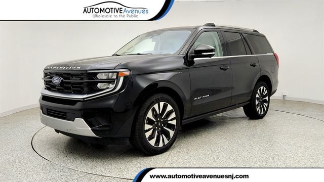 2025 Ford Expedition Platinum 4x4 w/ Driver's Package, B&O Unleashed & CCD Suspension - 23040015 - 0