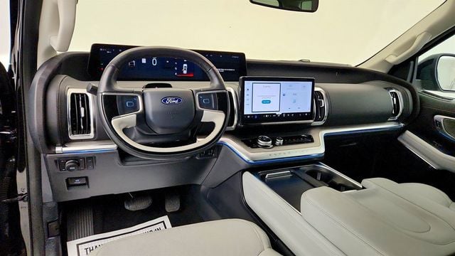 2025 Ford Expedition Platinum 4x4 w/ Driver's Package, B&O Unleashed & CCD Suspension - 23040015 - 11