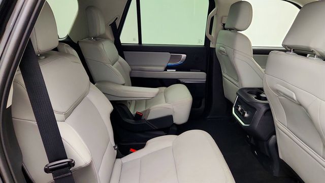 2025 Ford Expedition Platinum 4x4 w/ Driver's Package, B&O Unleashed & CCD Suspension - 23040015 - 22