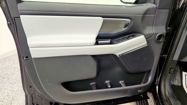 2025 Ford Expedition Platinum 4x4 with BlueCruise Capability - 22990085 - 10