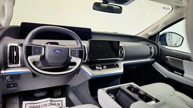 2025 Ford Expedition Platinum 4x4 with BlueCruise Capability - 22990085 - 12