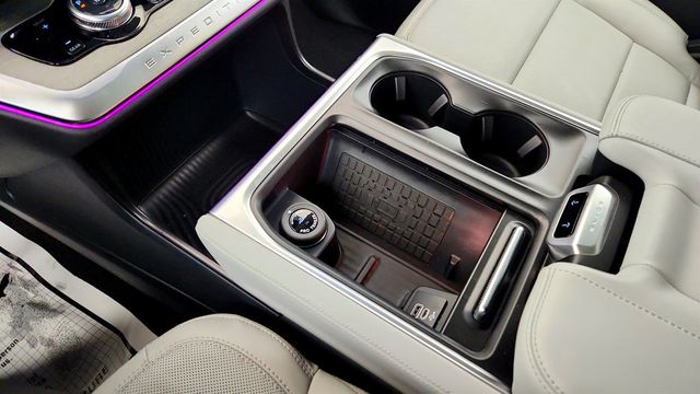 2025 Ford Expedition Platinum 4x4 with BlueCruise Capability - 22990085 - 16