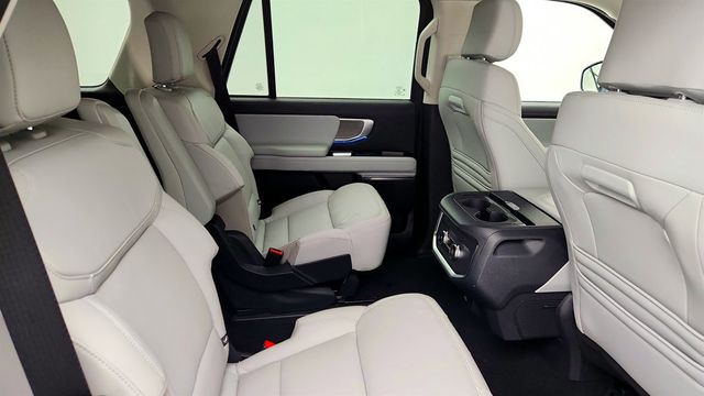 2025 Ford Expedition Platinum 4x4 with BlueCruise Capability - 22990085 - 23