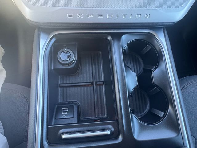 2025 Ford Expedition Max Active - 22981659 - 24