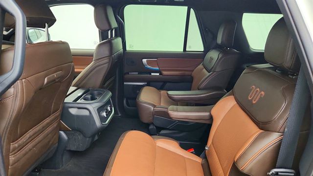 2025 Ford Expedition Max King Ranch 4x4 w/ Connectivity Package - 23024271 - 22