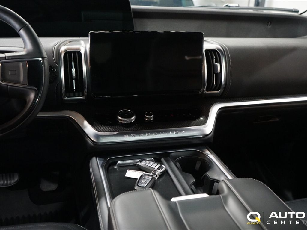 2025 Ford Expedition Max Platinum 4x4 - 23055996 - 18