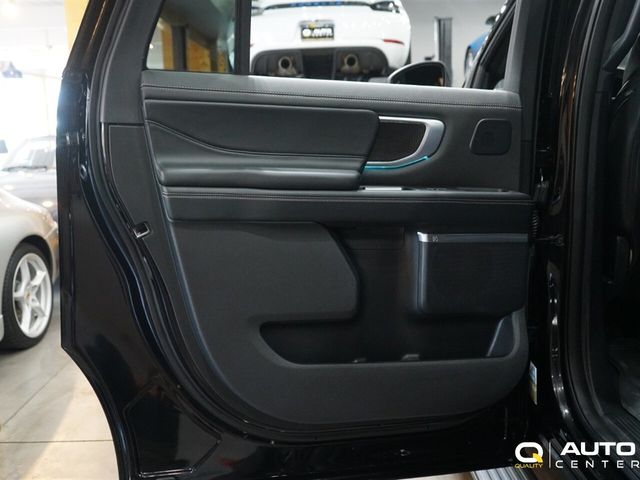2025 Ford Expedition Max Platinum 4x4 - 23055996 - 28