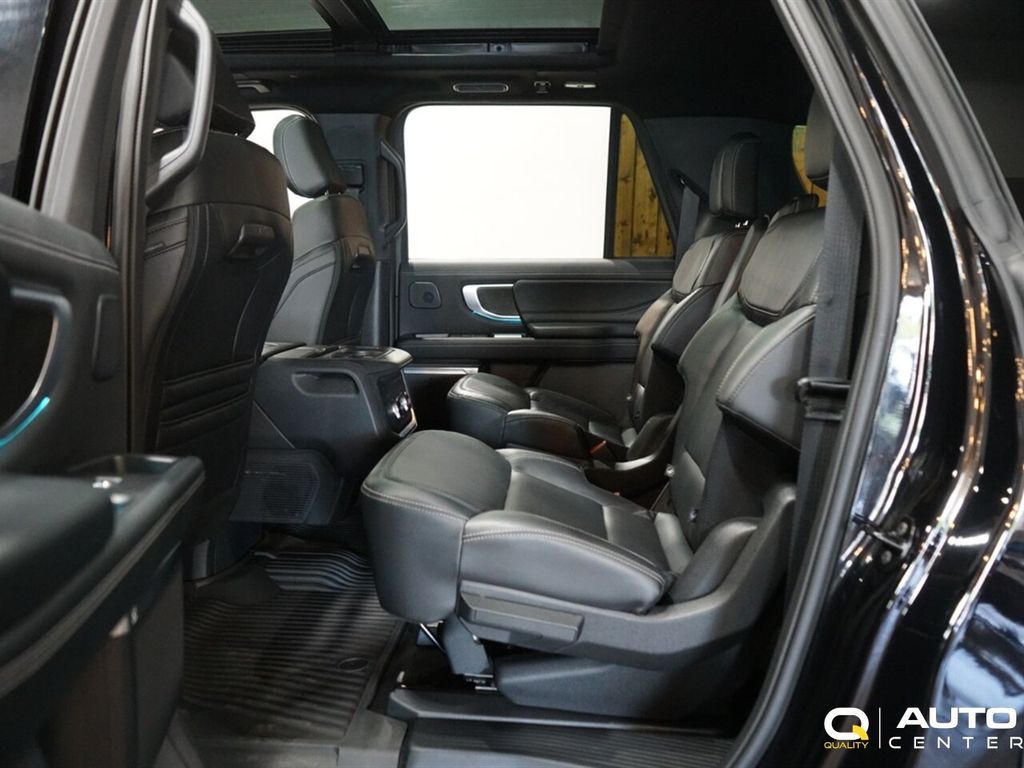 2025 Ford Expedition Max Platinum 4x4 - 23055996 - 30