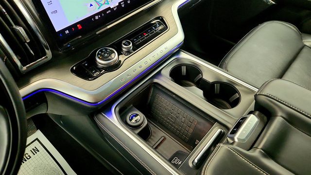 2025 Ford Expedition Max Platinum 4x4 (8-Seater) - 22984654 - 15