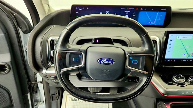 2025 Ford Expedition Max Platinum 4x4 w/ 2nd Row Power Folding Bench Seat & 8 Seats - 23009714 - 13