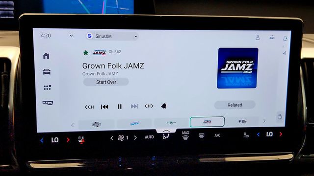 2025 Ford Expedition Max Platinum 4x4 w/ 2nd Row Power Folding Bench Seat & 8 Seats - 23009714 - 18