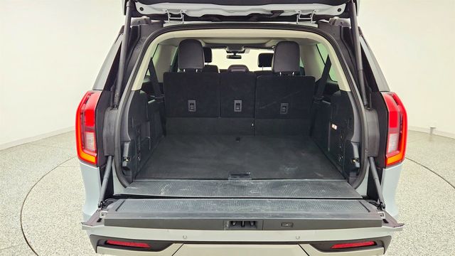 2025 Ford Expedition Max Platinum 4x4 w/ 2nd Row Power Folding Bench Seat & 8 Seats - 23009714 - 24