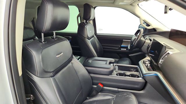 2025 Ford Expedition Max Platinum 4x4 w/ 2nd Row Power Folding Bench Seat & 8 Seats - 23009714 - 27