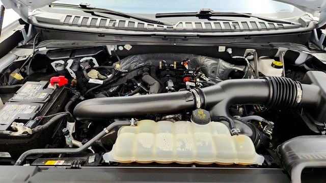 2025 Ford Expedition Max Platinum 4x4 w/ 2nd Row Power Folding Bench Seat & 8 Seats - 23009714 - 30