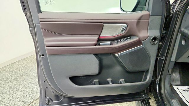 2025 Ford Expedition Max Platinum 4x4 w/ BlueCruise, 24'' Wheels & Multi-Contour Seats - 23091930 - 10