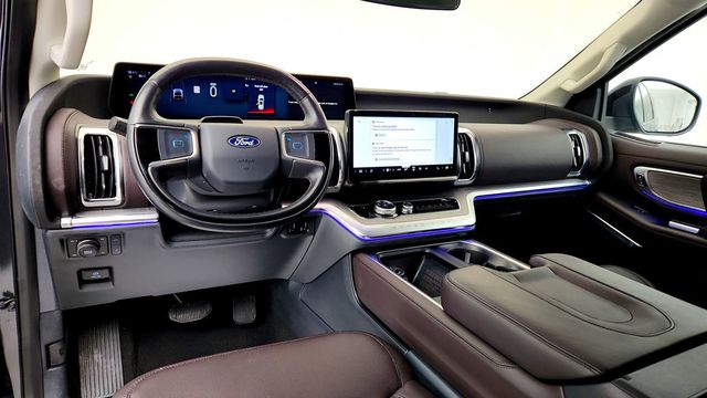 2025 Ford Expedition Max Platinum 4x4 w/ BlueCruise, 24'' Wheels & Multi-Contour Seats - 23091930 - 12