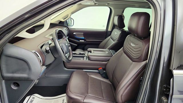 2025 Ford Expedition Max Platinum 4x4 w/ BlueCruise, 24'' Wheels & Multi-Contour Seats - 23091930 - 19