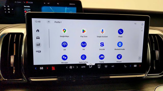 2025 Ford Expedition Max Platinum 4x4 w/ Connectivity Package - 23003360 - 22