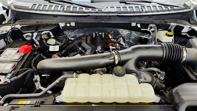 2025 Ford Expedition Max Platinum 4x4 w/ Connectivity Package - 23003360 - 31