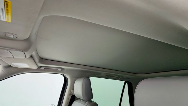 2025 Ford Expedition Max Platinum 4x4 w/ Panoramic Vista Roof & SYNC 4A Infotainment - 22999363 - 10