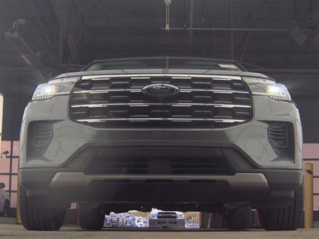 2025 Ford Explorer Active 4WD - 23028128 - 3