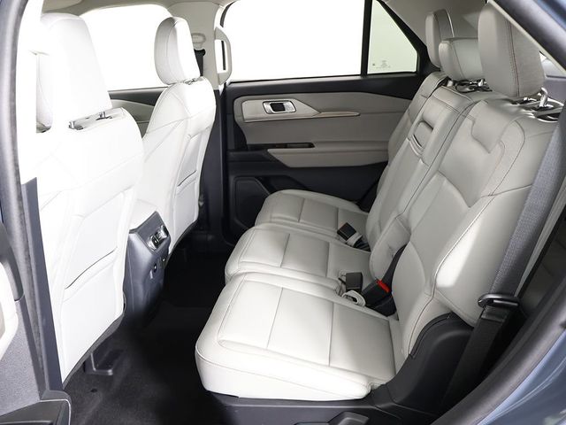 2025 Ford Explorer Active 4WD - 23039611 - 33