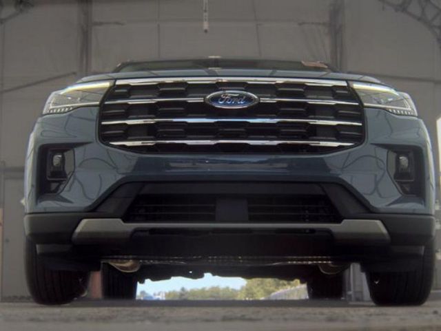 2025 Ford Explorer Active 4WD - 23039611 - 3