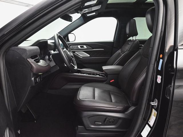 2025 Ford Explorer Platinum - 22981656 - 30