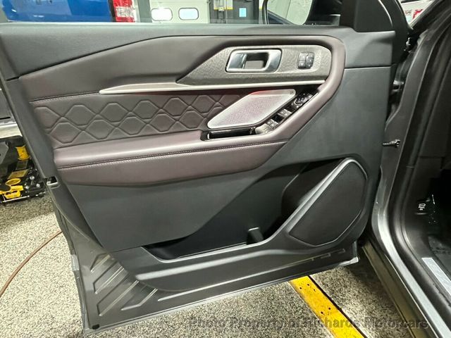 2025 Ford Explorer Platinum 4WD - 22953424 - 11