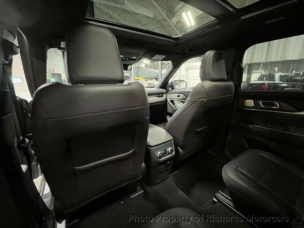 2025 Ford Explorer Platinum 4WD - 22953424 - 18