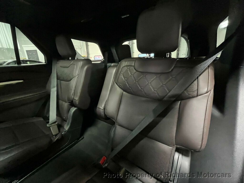 2025 Ford Explorer Platinum 4WD - 22953424 - 19