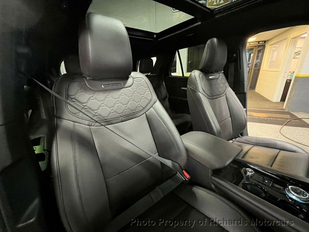 2025 Ford Explorer Platinum 4WD - 22953424 - 26