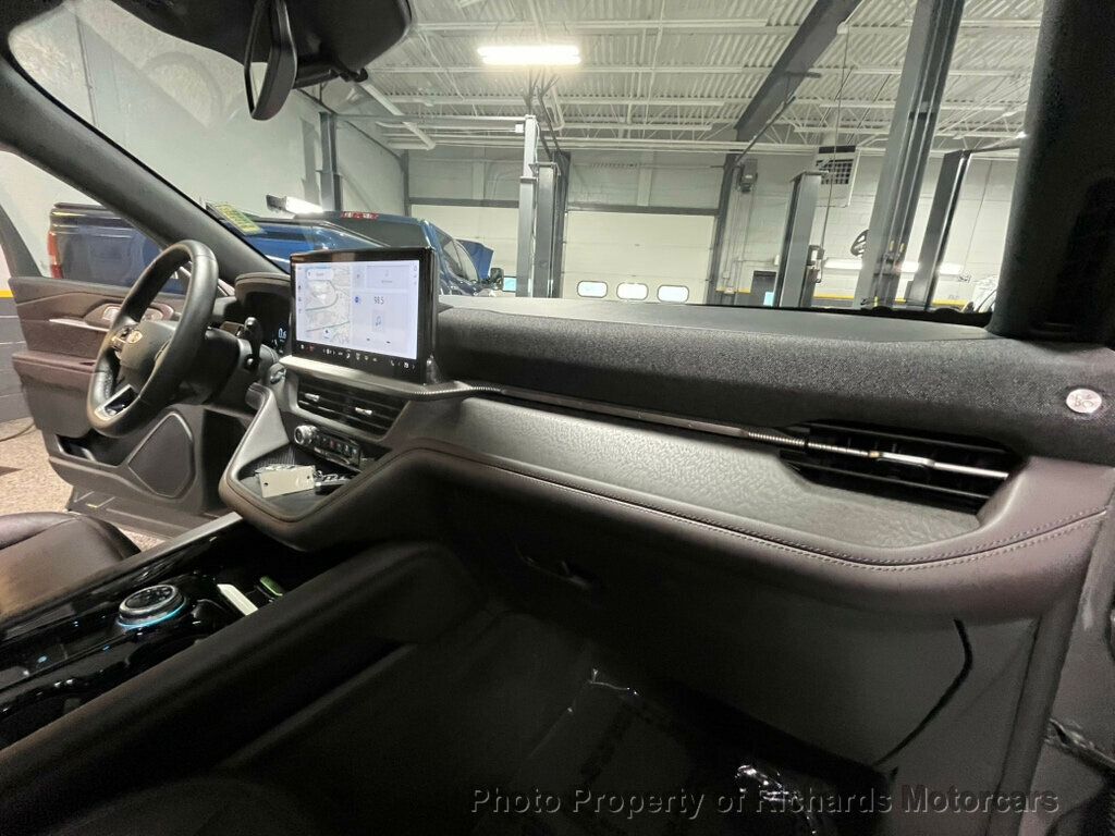 2025 Ford Explorer Platinum 4WD - 22953424 - 27