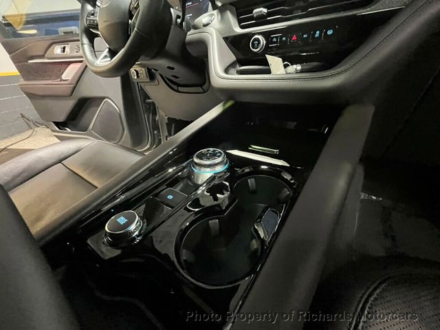 2025 Ford Explorer Platinum 4WD - 22953424 - 29