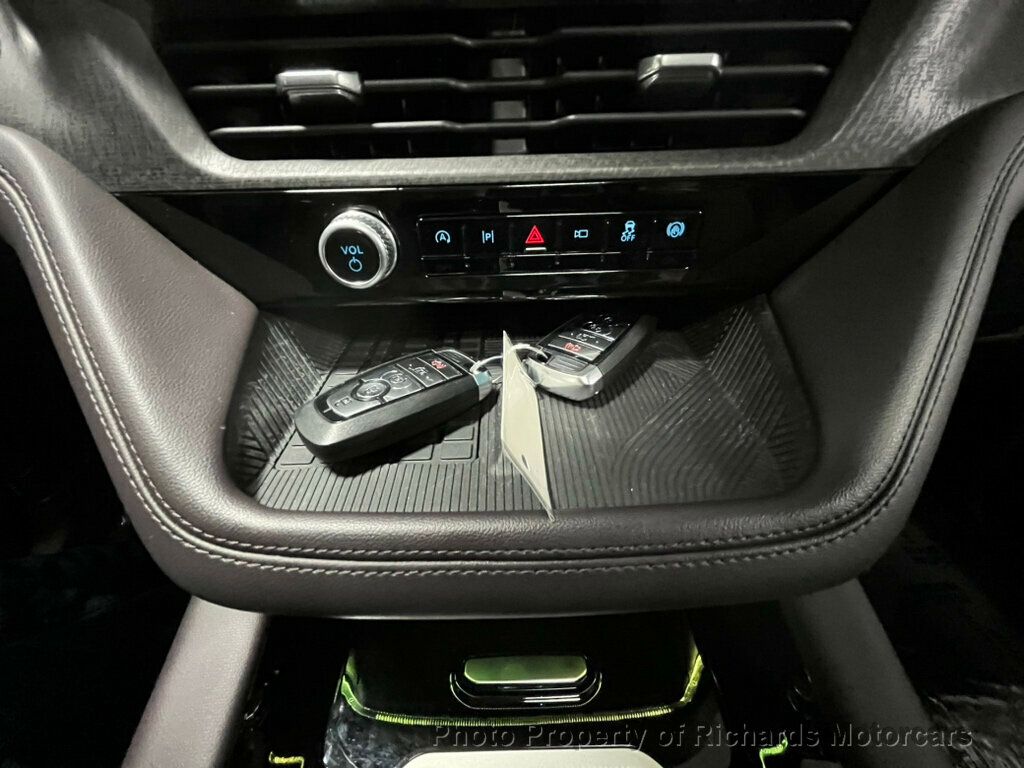 2025 Ford Explorer Platinum 4WD - 22953424 - 33