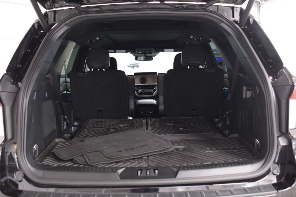 2025 Ford Explorer ST 4WD - 23021021 - 16