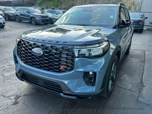 2025 Ford Explorer