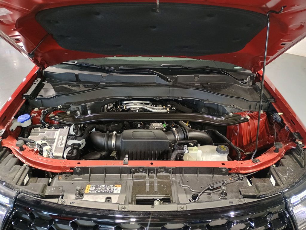 2025 Ford Explorer ST 4WD 1 Owner Clean Carfax 2850 Miles - 22940851 - 41