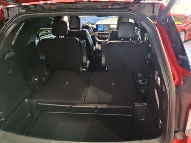 2025 Ford Explorer ST 4WD 1 Owner Clean Carfax 2850 Miles - 22940851 - 45